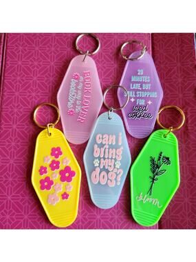 Custom Motel Keychains Car Accessories Customizable Gift Travel Summer Road Trip